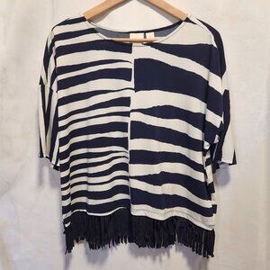 Chico's Size 1 Broken Stripe Knit Top Navy Blue and White 3/4 Sleeve Fringe Hem‎